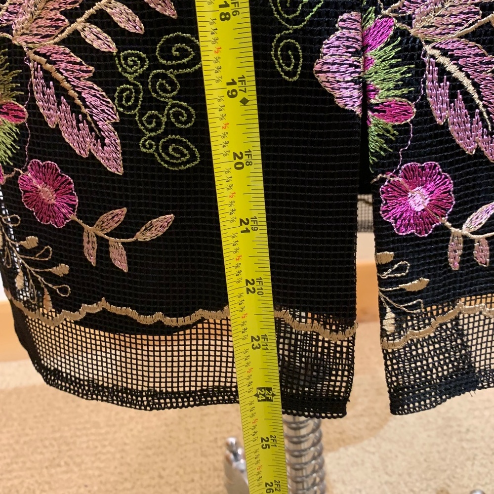 🔥NeW🔥NWT‼️ Tahari Arthur S Levine - Black/multi colored skirt - Size 6✨✨ - Picture 7 of 8